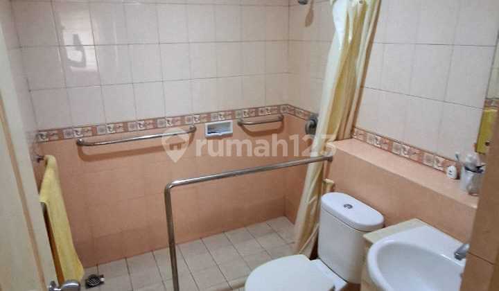 Mall Of Indonesia Apartment Kelapa Gading 2