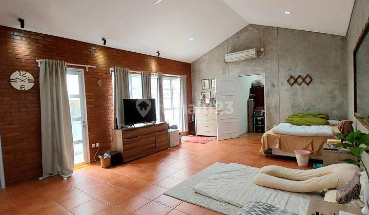 Rumah Cantik Full Renovasi dekat Gandaria City Jaksel
