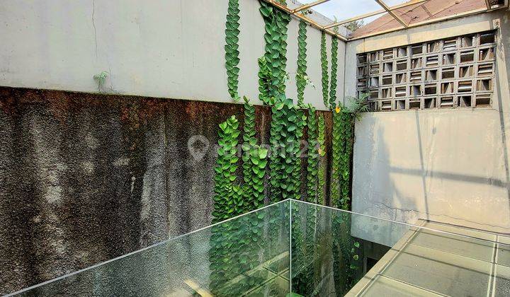 Rumah Cantik Full Renovasi dekat Gandaria City Jaksel