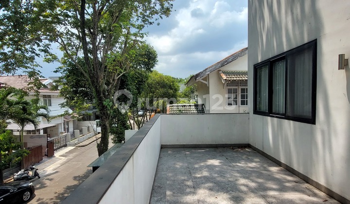 Rumah Industrial siap huni di lokasi terbaik bintaro jaya sektor 9