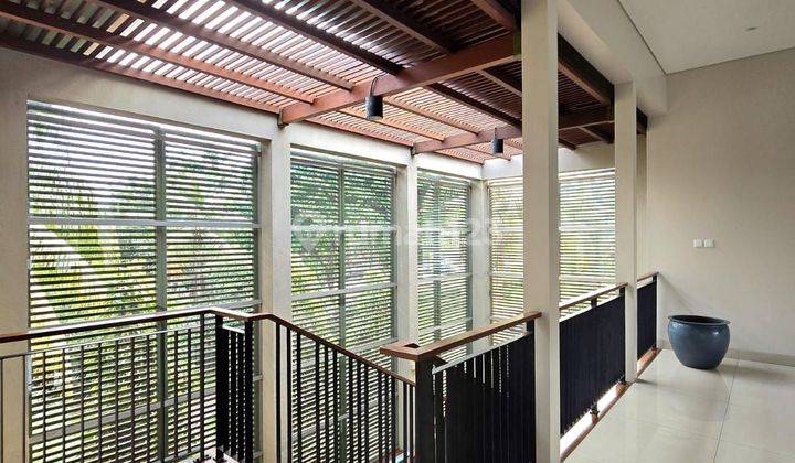 Rumah Hoek Design Tropical Dalam Cluster Elite Bintaro Jaya 2