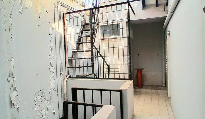 Rumah Hoek Depan Taman Di Sektor 3a Bintaro Jaya 2