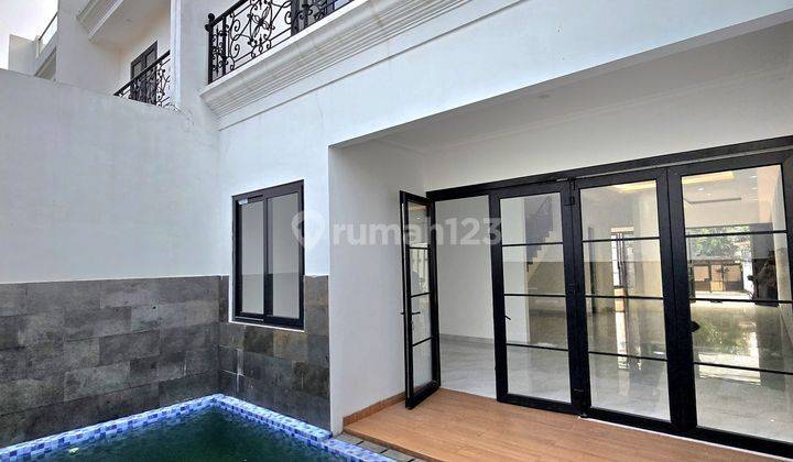 Rumah Siap Huni 3 Lantai Design American Classic Di Jakarta Selatan 1