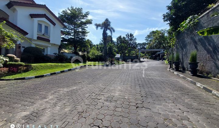 Rumah Impian di Kawasan Elit Sayap Dago Bandung Strategis Harga Nego 2