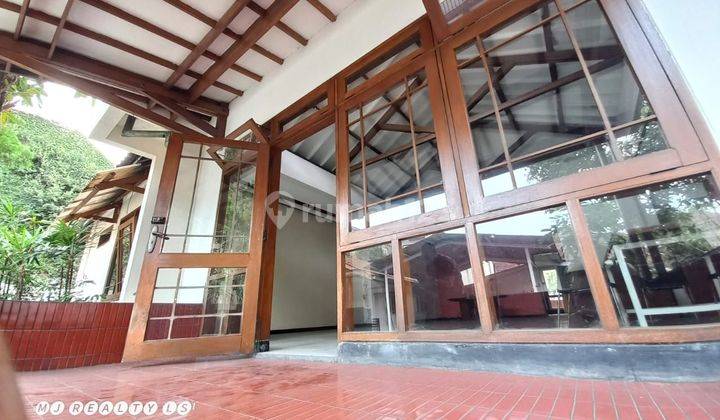 DIJUAL RUMAH MURAH Strategis Jalan RE Martadinata Riau Bandung 2