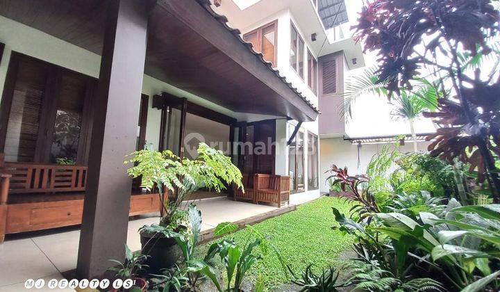 DIJUAL RUMAH LAMA TERAWAT Di Komplek Cigadung Dago Kota Bandung 1