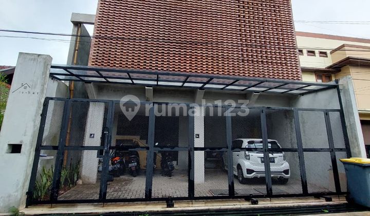 SUPER COMFORTABLE BOARDING HOUSE Only 6 Minutes to ITB Campus Dago Bandung 1