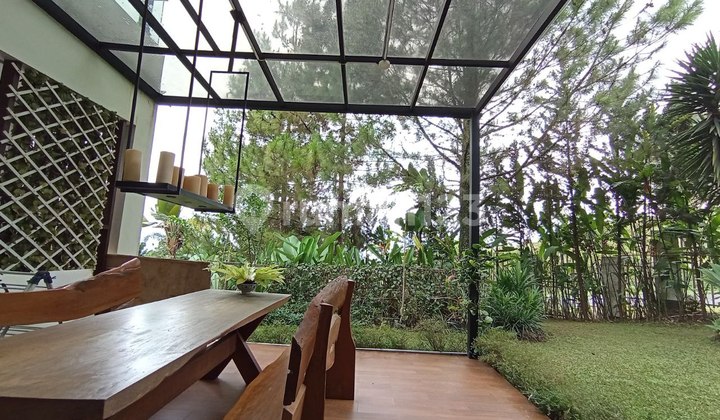 MODERN LUXURY HOUSE IN DAGO WING A Luxurious and Elegant Residence in Bandung 2