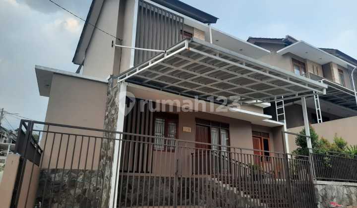RUMAH BAGUS dengan Pemandangan Kota Di Ciwaruga Setiabudi Bandung 2
