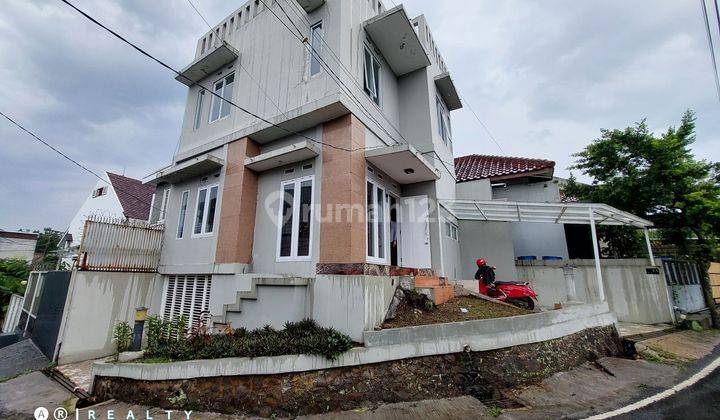 Rumah Minimalis Cigadung Dago Dekat Griya Cikutra Kota Bandung 1