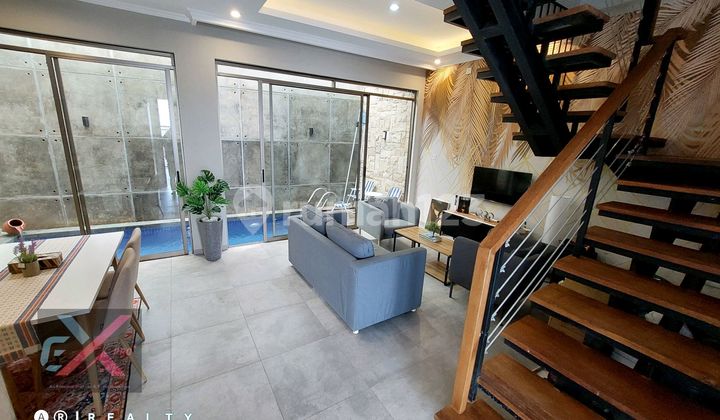 Modern New House With Private Swimming Pool in Cigadung Dago Bandung Strategic Location Easy Access