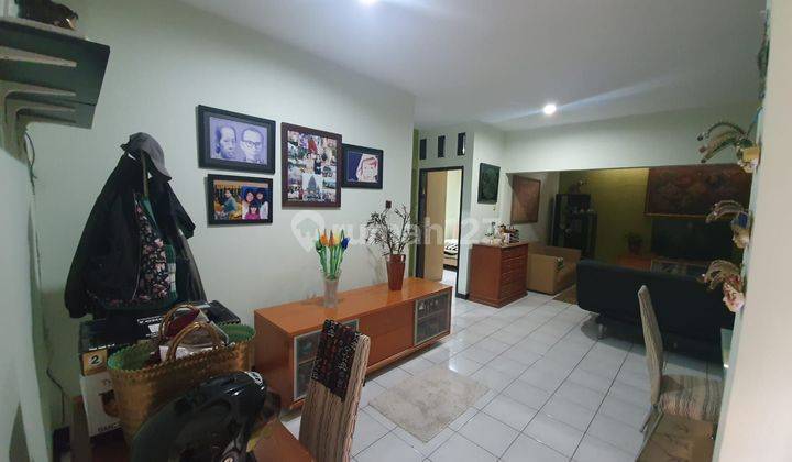 ruang keluarga dijual rumah murah taman sari