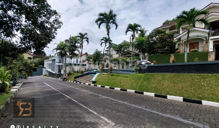Rumah Impian di Kawasan Elit Sayap Dago Bandung Strategis Harga Nego Rumah Impian di Kawasan Elit Sayap Dago Bandung Strategis Harga Nego