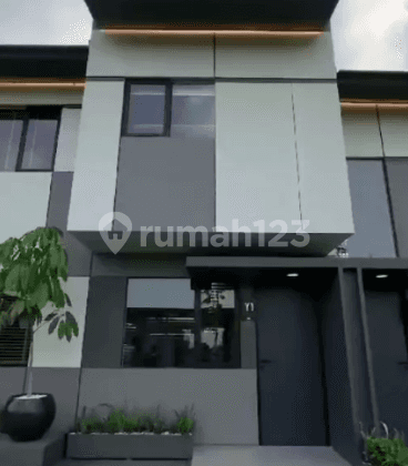 Rumah Xyz Livin Lippo Cikarang 1