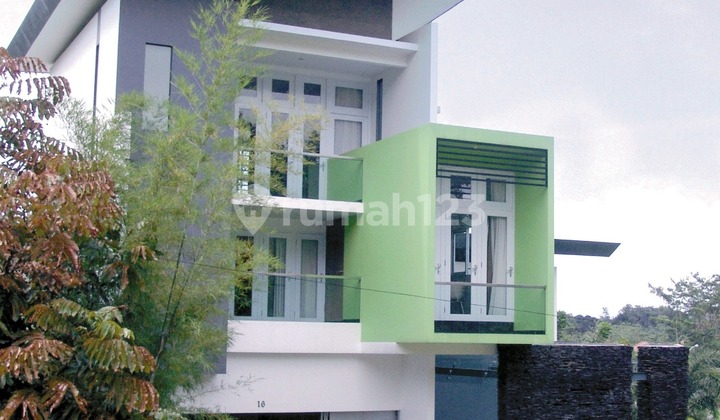 Dijual Rumah Harga Murah View Danau Sentul City Bogor 2