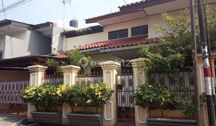 DISEWA RUMAH DI TENGAH KOTA BANYAK KAMAR  1