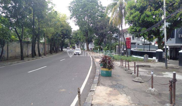 Disewa Kavling Pinggir Jalan di Area Komersil Dekat Senayan City 2