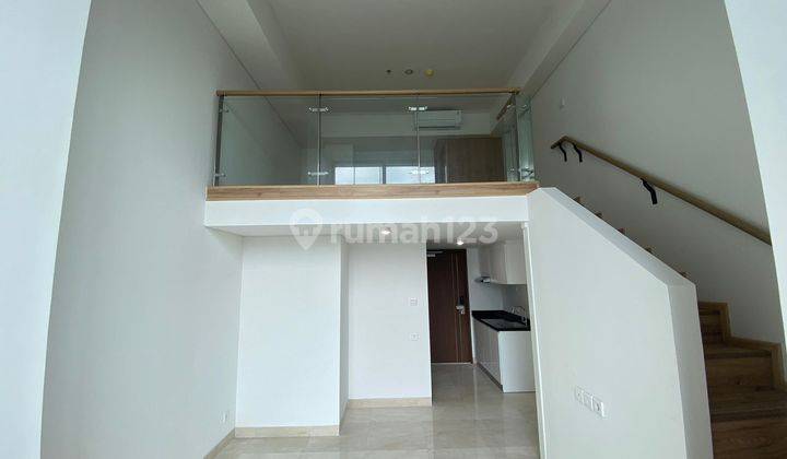 Sebrang Stasiun Kereta, Apartemen Studio Loft Southgate Tj Barat 1