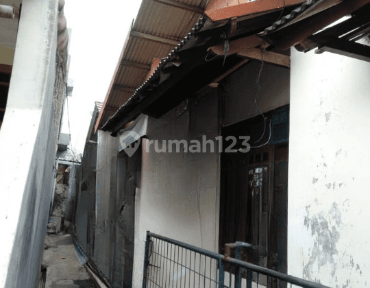 Dijual Rumah Kontrakan 2 Pintu di Lenteng Agung Dekat Stasiun  2