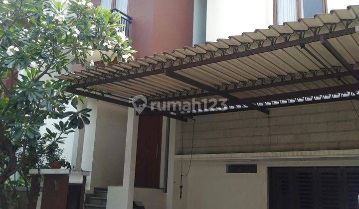 Rumah Mewah Baru Renovasi di Mutiara Pejaten Jakarta Selatan 1