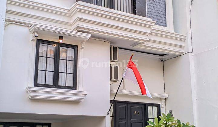 Rumah Kantor American Classic Full Furnished 4 Lt di Pasar Minggu 1