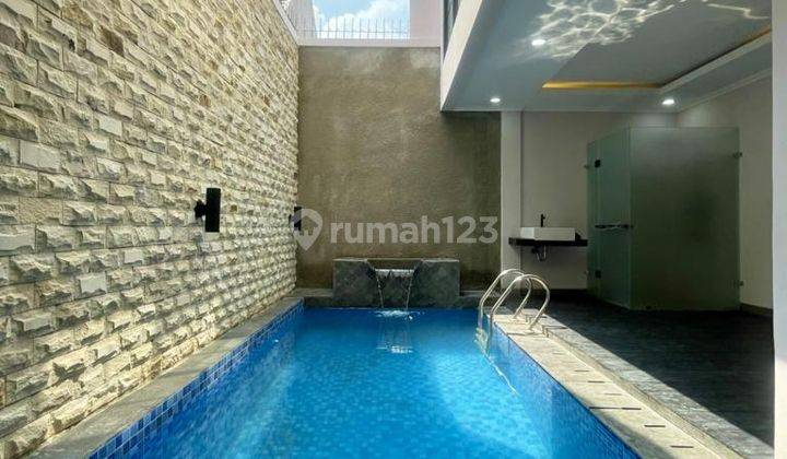 Rumah Baru Non Cluster Dengan Swimming Pool Akses Mrt Fatmawati  1