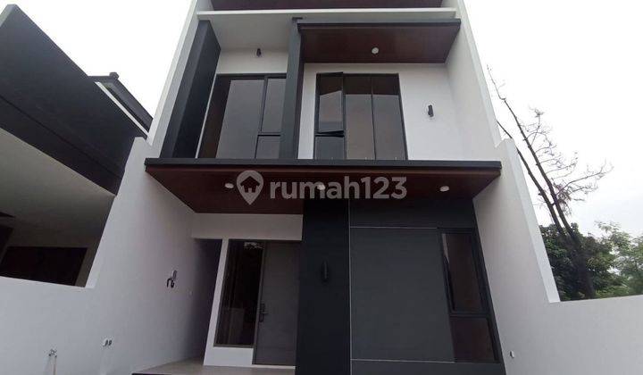 Rumah Baru Minimalis 2 Lantai Cluster Madrid Kota Wisata 1