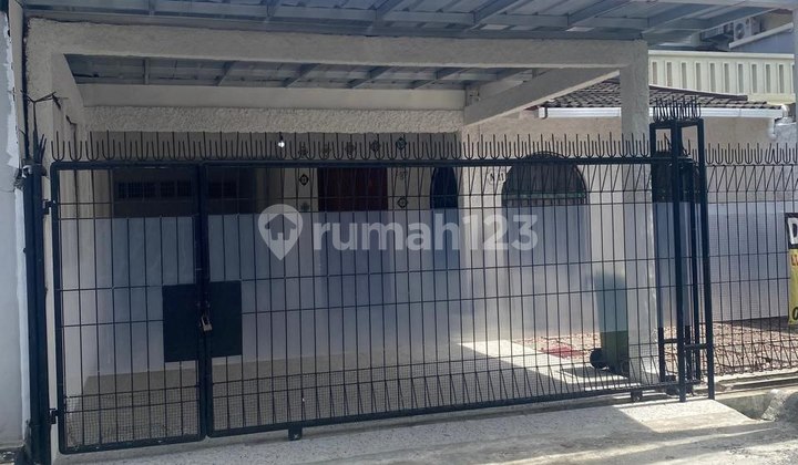 Rumah 2 Lantai di Lebak Bulus Jakarta Selatan Dekat Stasiun MRT