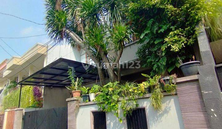 Dijual Bu Rumah 2 Lantai di Tebet Jakarta Selatan 1