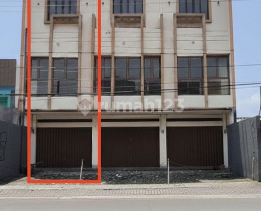 Ruko 3 Lantai di Pinggir Jalan Raya Strategis di Depok