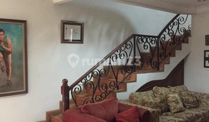 House in the Center of Kemang, South Jakarta, Suitable for Business 2