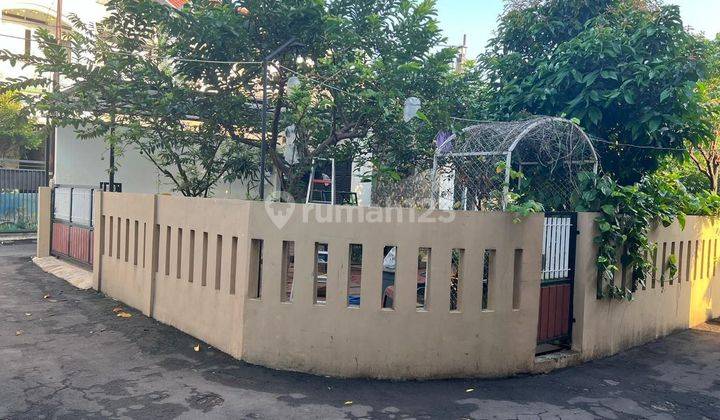 Tanah dengan Bangunan di Tanah Baru Akses Tol Kukusan Depok 2