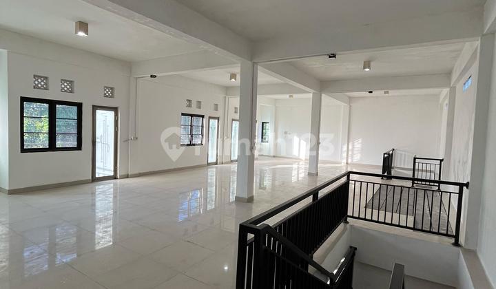 Ready-to-Occupy Shop House on the Main Road of Denpasar Badung 1