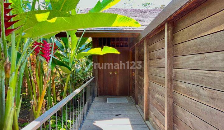 VILLA FULL FURNISHED VIEW JUNGLE LAYANAN RESORT BINTANG 4 DI UBUD 2