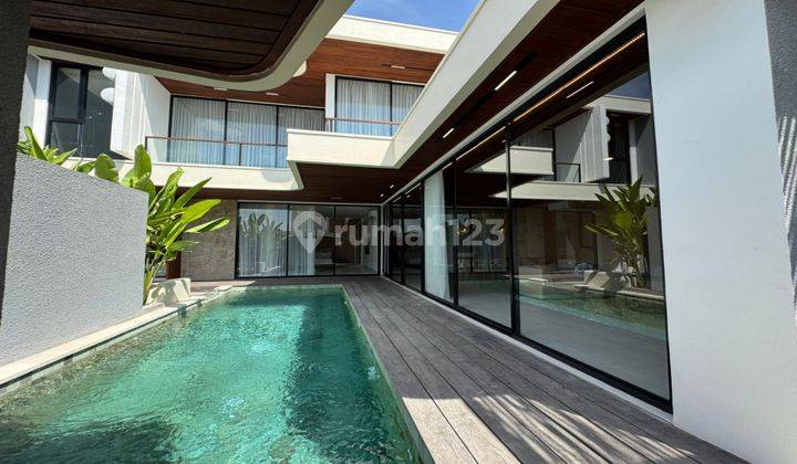 Villa Mewah Full Furnished Di Dekat Canggu Badung 1