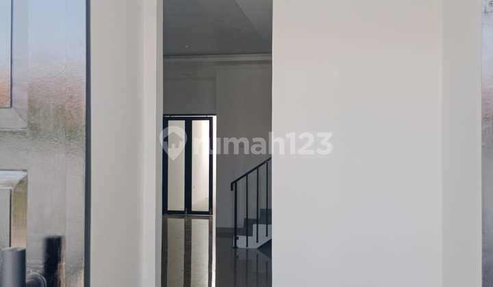 Rumah Baru 2 Lantai di Arcamanik Cisaranten - Scandinavian Modern 2