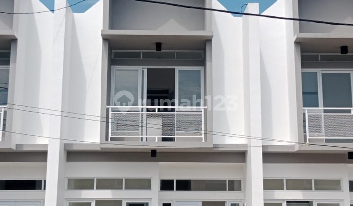 Rumah Baru 2 Lantai di Arcamanik Cisaranten - Scandinavian Modern