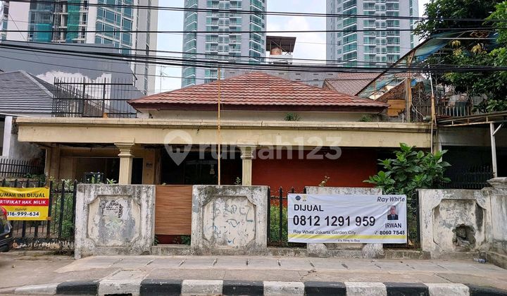 Rumah Jl. Setiabudi Iii , Kuningan Kec. Setiabudi Jak-Sel Rumah Jl. Setiabudi Iii , Kuningan Kec. Setiabudi Jak-Sel