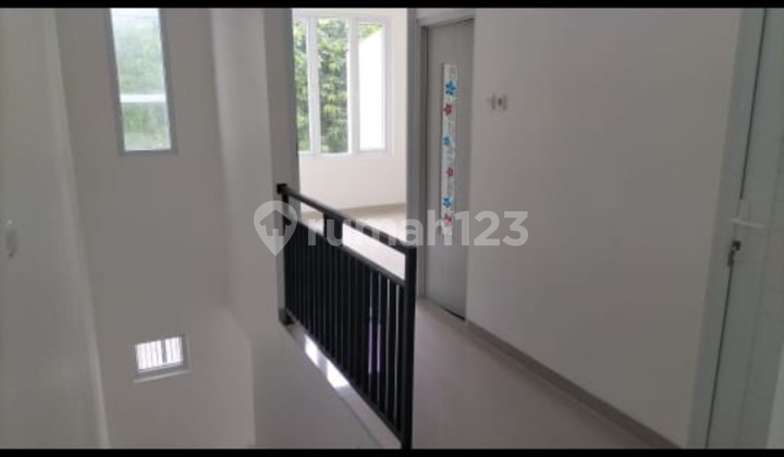 Rumah 2 Lantai, Baru, Unfurnished, Shm, di Komplek Walikota Kelapa Gading , Jakarta Utara 2