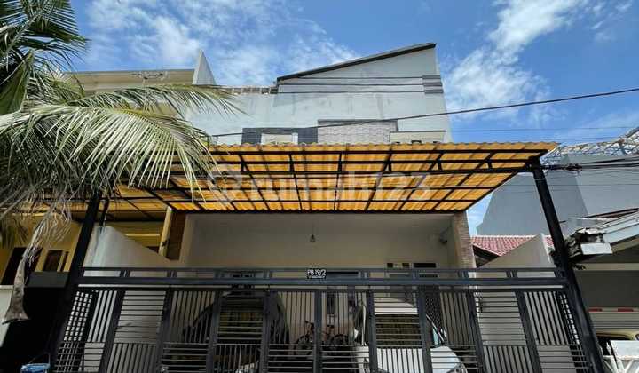 For Sale House in Kelapa Nias, Kelapa Gading, North Jakarta. For Sale House in Kelapa Nias, Kelapa Gading, North Jakarta.