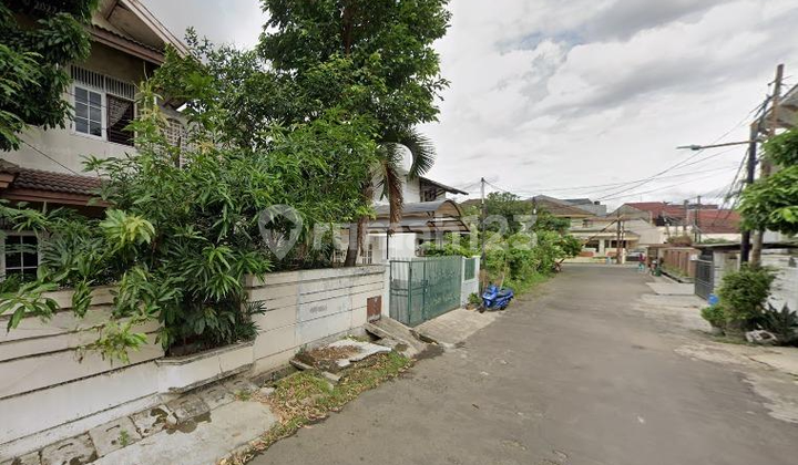 For Sale 2-Story House in Kelapa Hijau, Kelapa Gading
