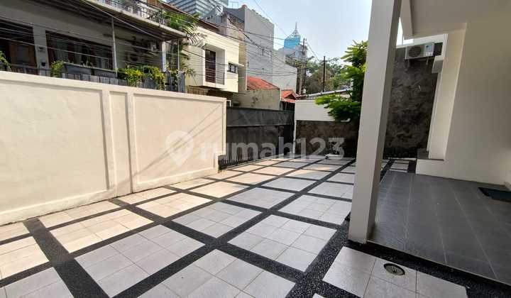 For Sale Nice House in Menteng, Central Jakarta 2