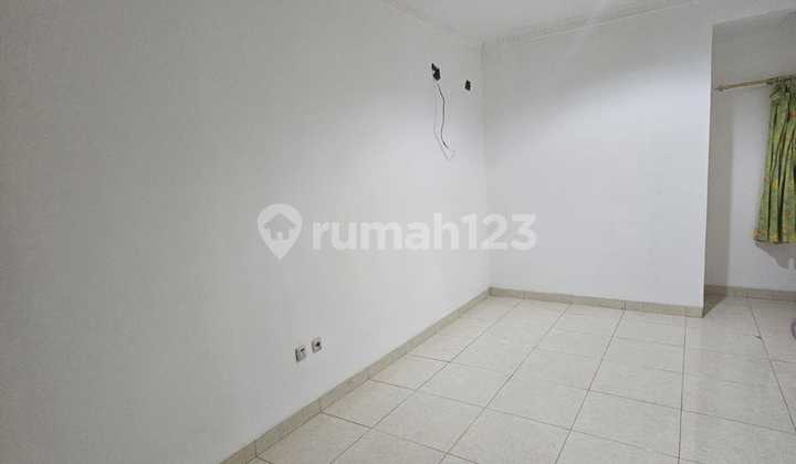 For Sale: Gading Kirana House, Move-in Ready, in Kelapa Gading, North Jakarta 2