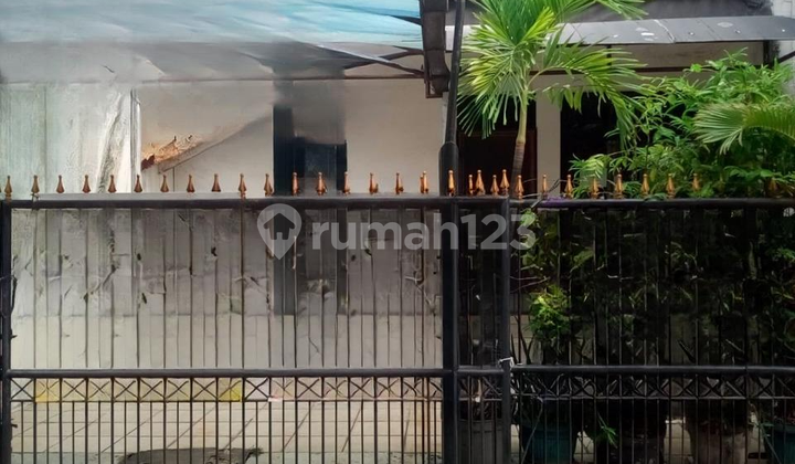 For Sale House in Janur Kuning, Kelapa Gading, North Jakarta