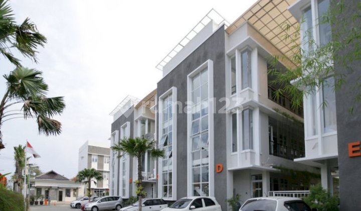 Beverly Park Luxury Boarding House Jatinangor Near ITB and Unpad Bandung 1