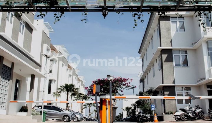 Beverly Park Luxury Boarding House Jatinangor Near ITB and Unpad Bandung 2