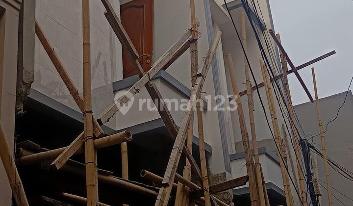 1427 Rumah baru tanjung duren 2