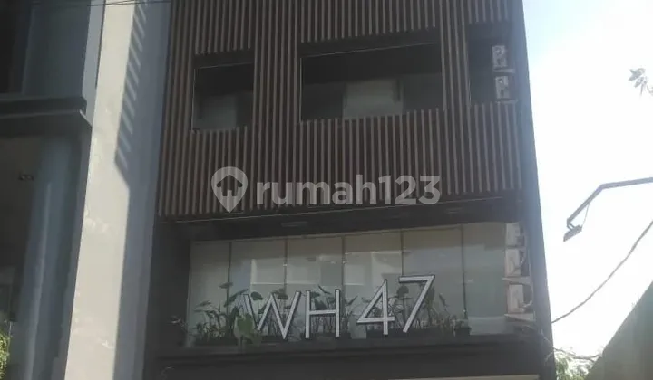 In Menteng, Central Jakarta 1