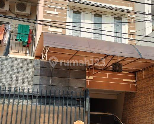 917 Rumah Kavling Polri Jelambar 1