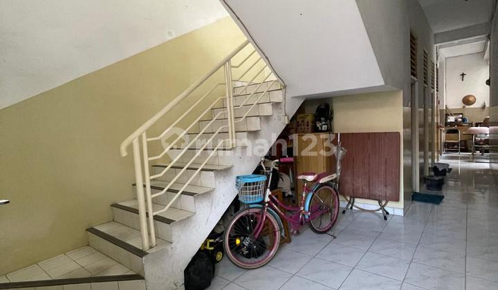 1,222 Rooms in Jelambar 2